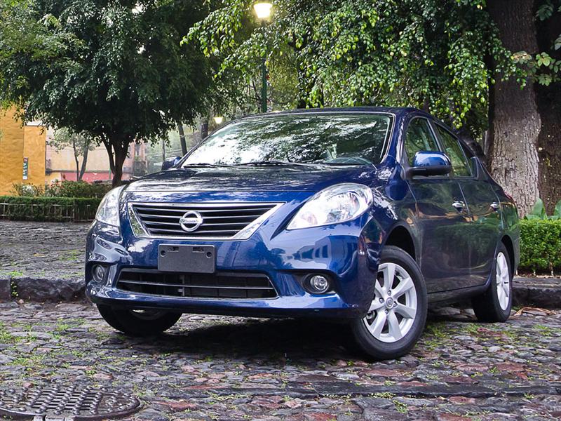 Nissan Versa a prueba