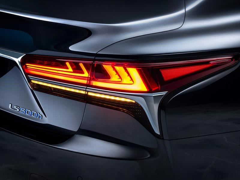 Lexus LS500h