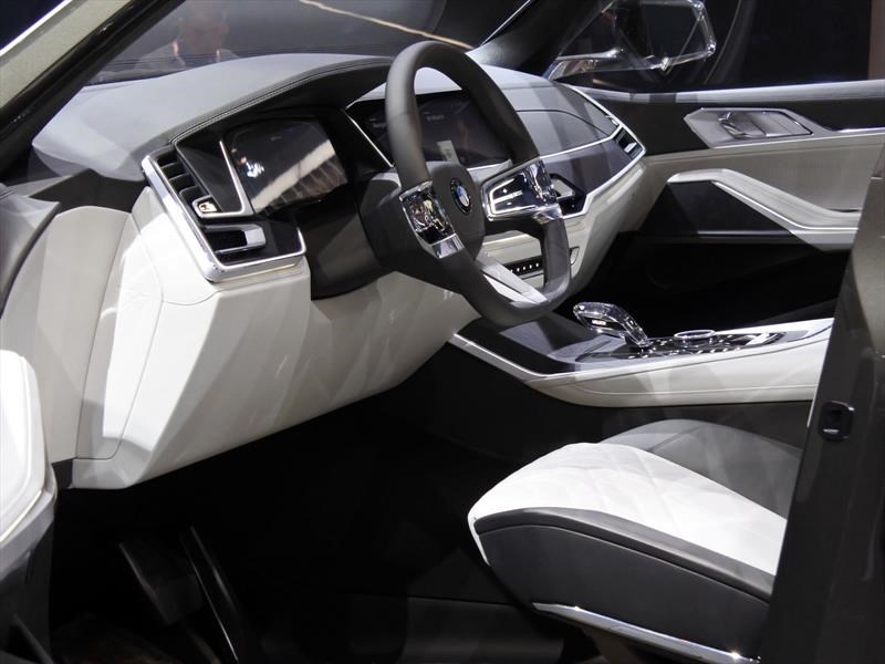 BMW Concept X7 iPerformance