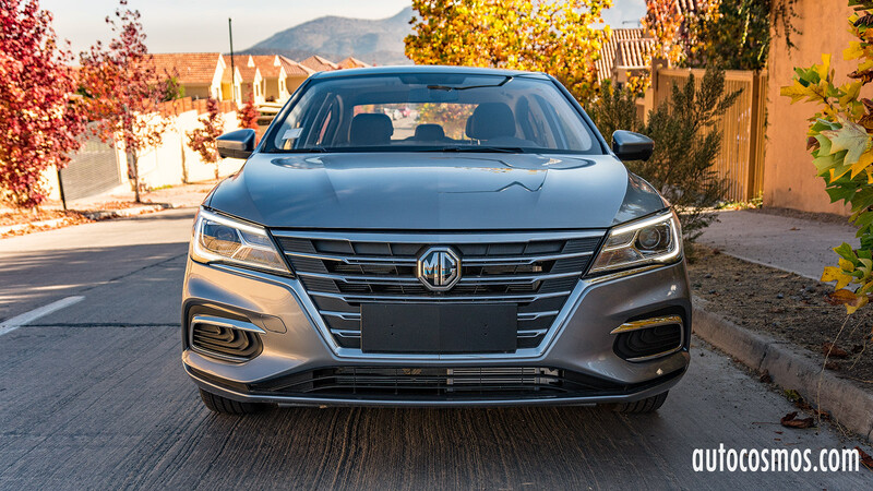 Test Drive MG5 2020 - Autocosmos.com