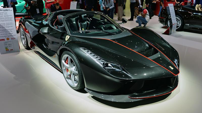 Ferrari Laferrari Aperta