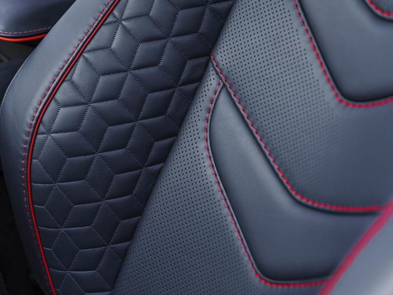 Aston Martin DBS Superleggera 2019