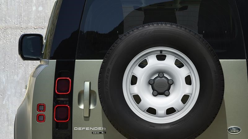 Land Rover Defender 2020