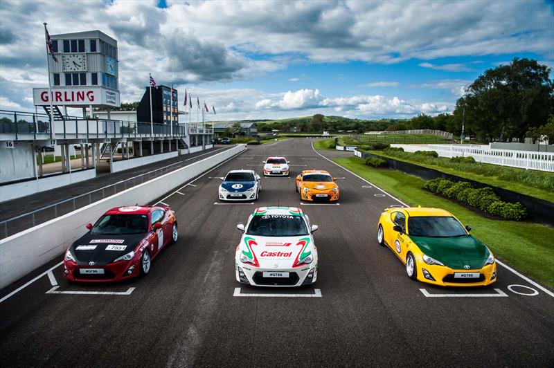 Toyota rinde tributo a su pasado deportivo