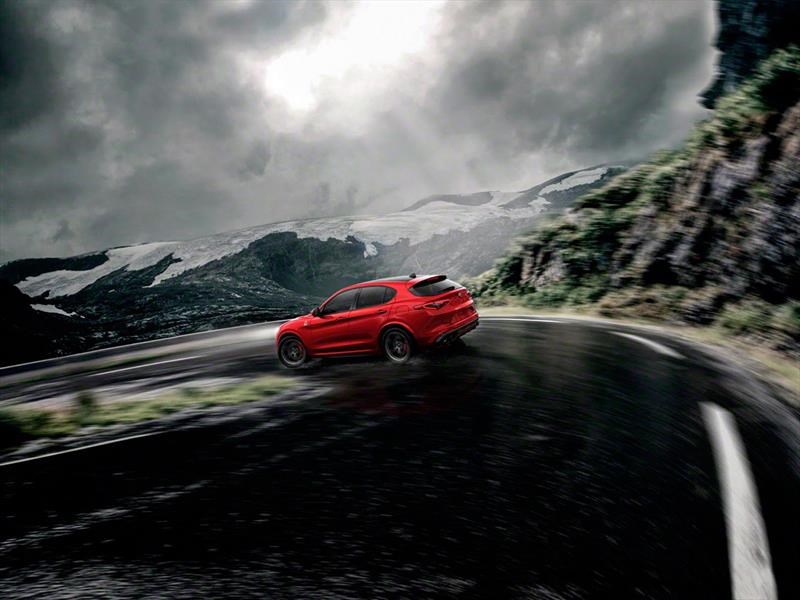 Alfa Romeo Stelvio 2018
