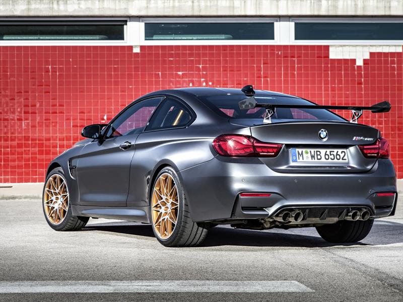 BMW M4 GTS