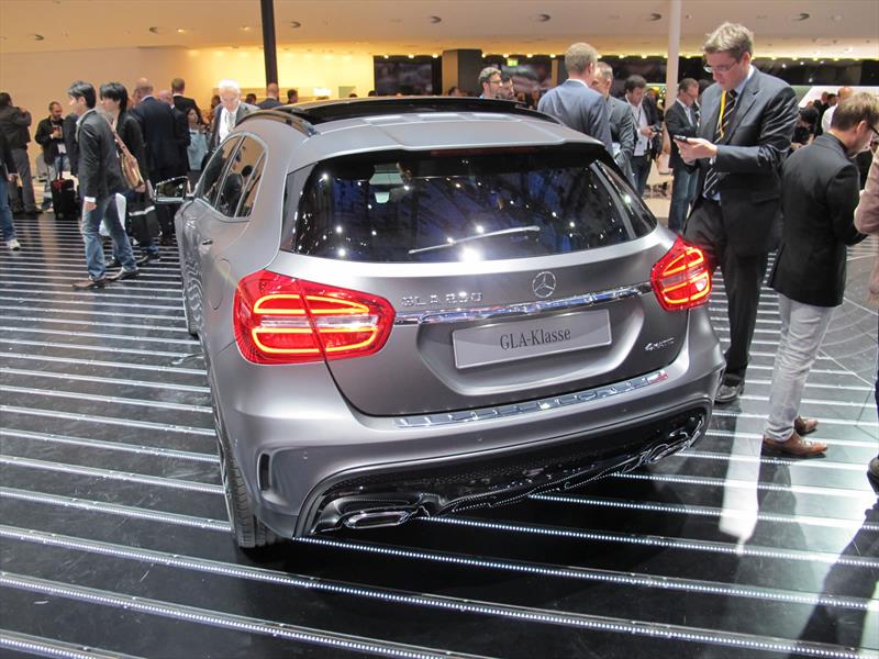 Mercedes-Benz GLA 2015