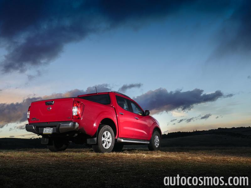 Nissan NP300 vs Toyota Hilux vs Mitsubishi L200