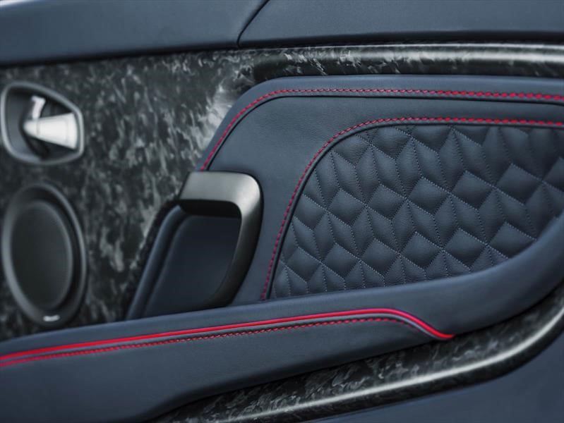 Aston Martin DBS Superleggera 2019