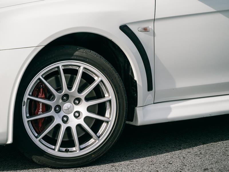 Mitsubishi Lancer Evolution X