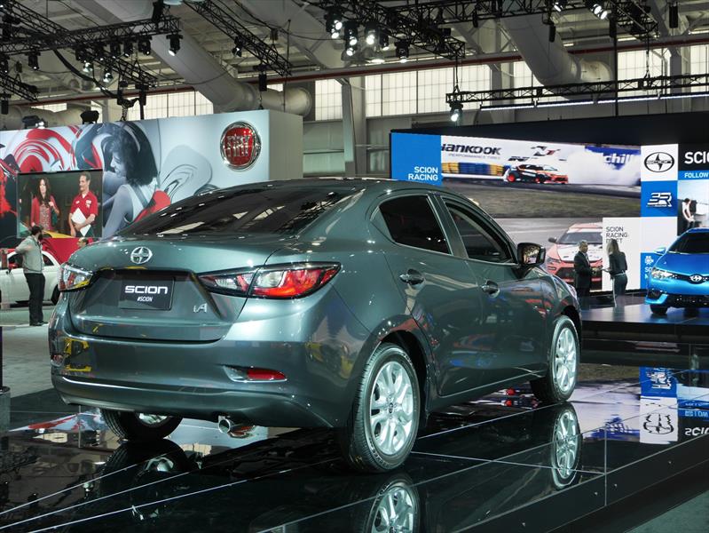 Scion iA 2016