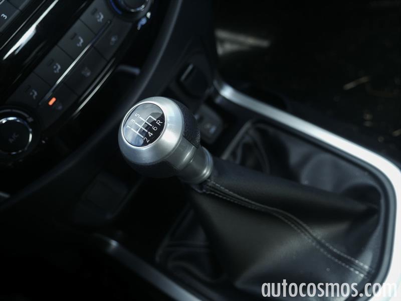 Nissan NP300 vs Toyota Hilux vs Mitsubishi L200