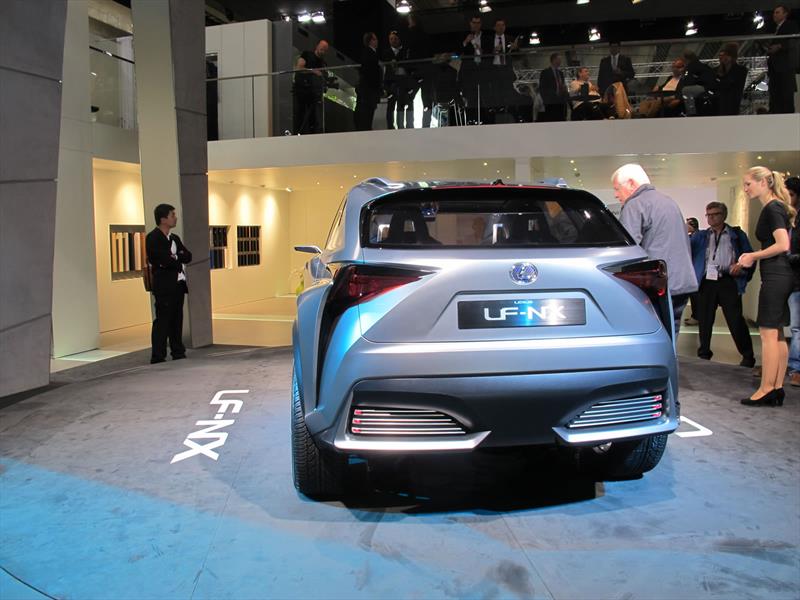 Lexus LF-NX Crossover Concept se presenta