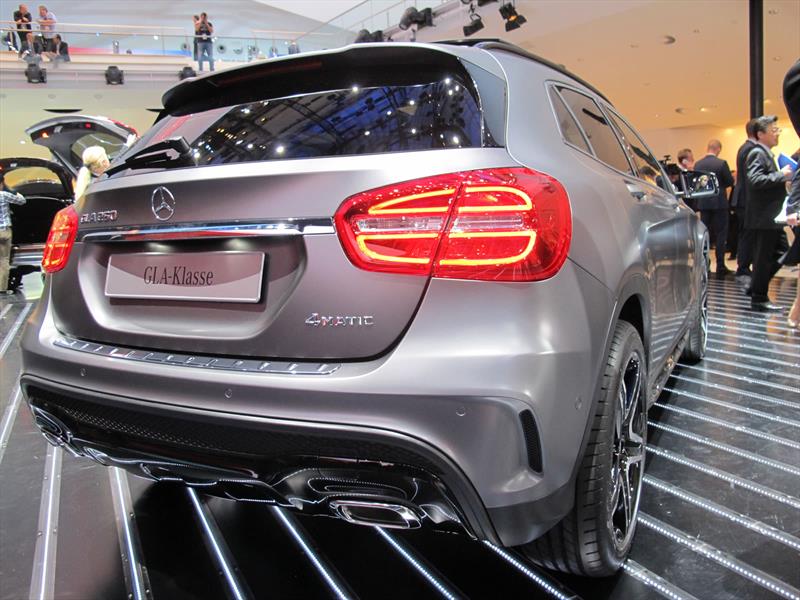 Mercedes-Benz GLA 2015