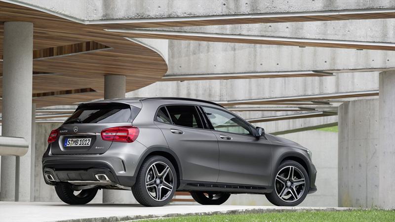 Mercedes-Benz GLA 2015