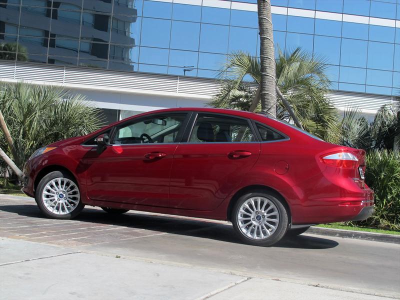 Manejamos el nuevo Ford Fiesta KD Powershift