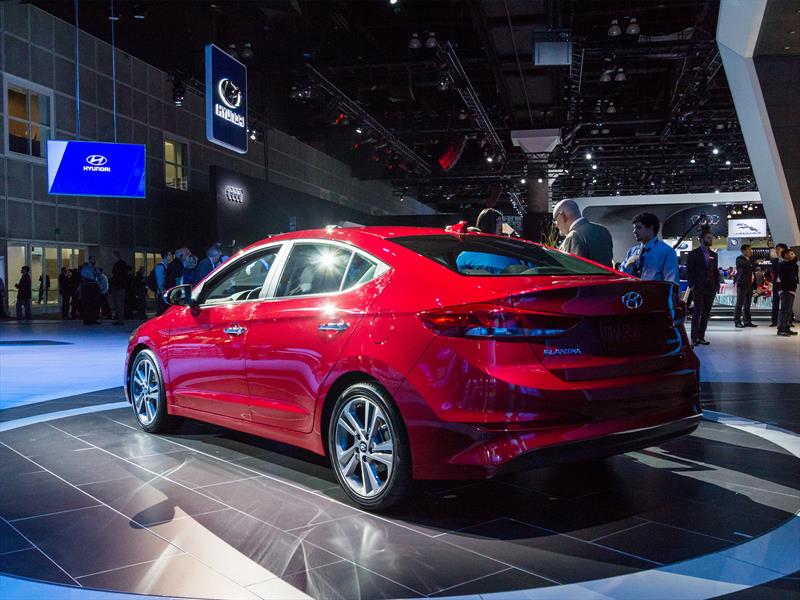 Hyundai Elantra 2017