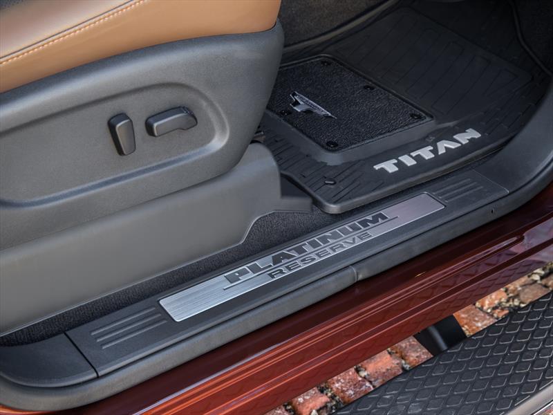 Nissan Titan Crew Cab 2017