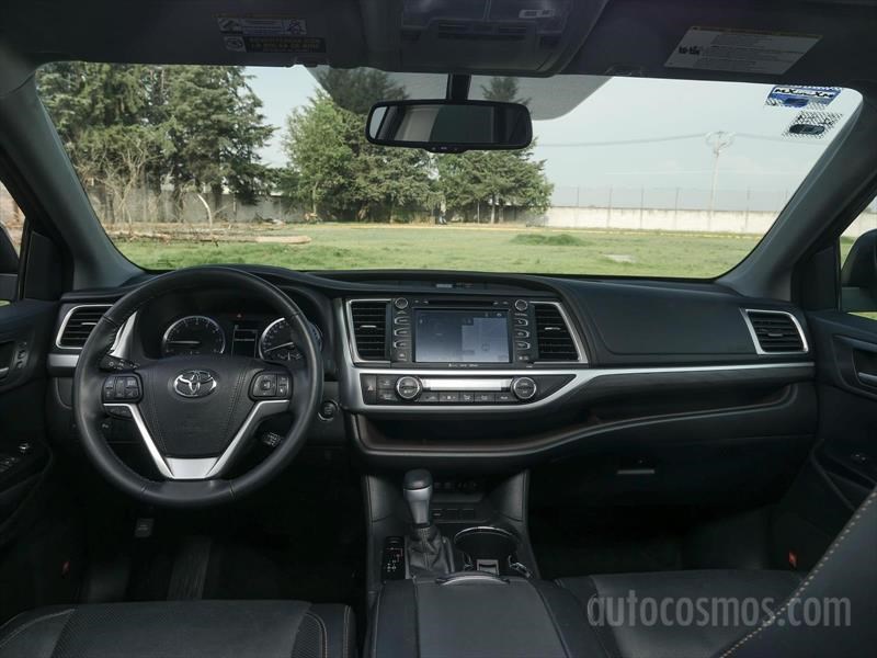 Toyota Highlander 2017