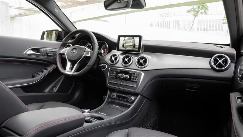 Mercedes-Benz GLA 2015