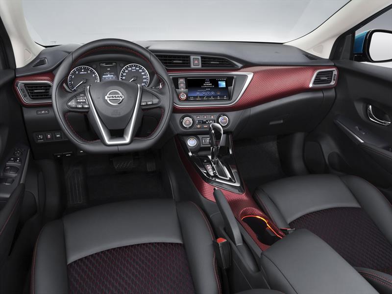 Nissan Lannia