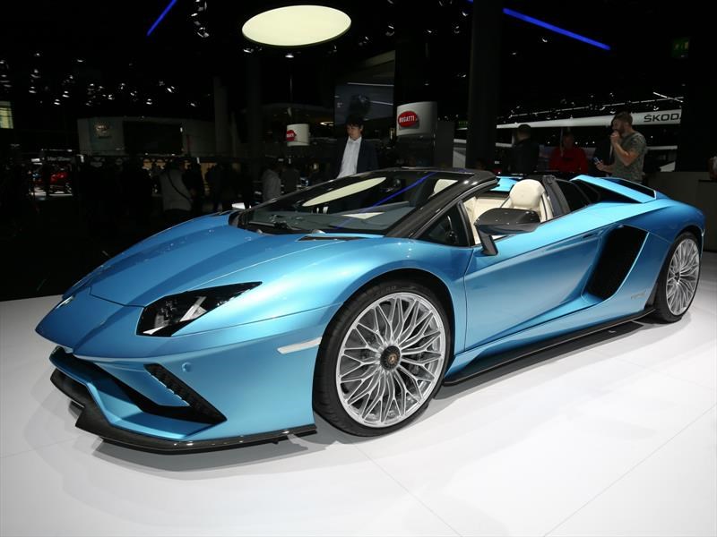 Lamborghini Aventador S Roadster