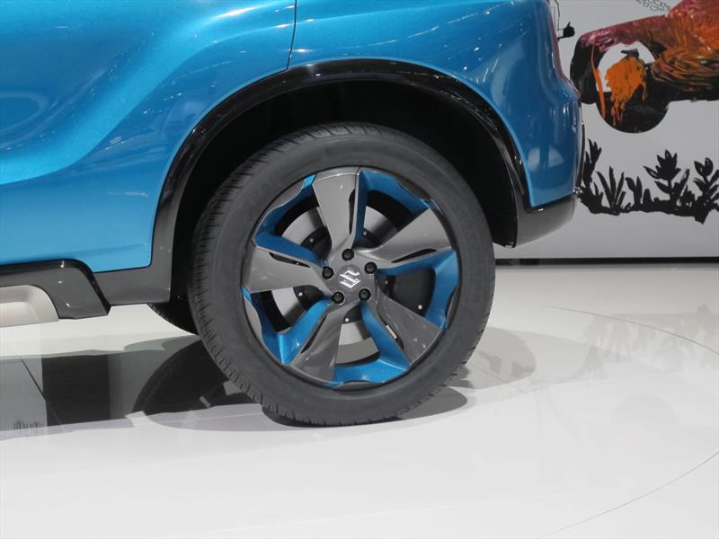 Suzuki iV-4 Concept debuta