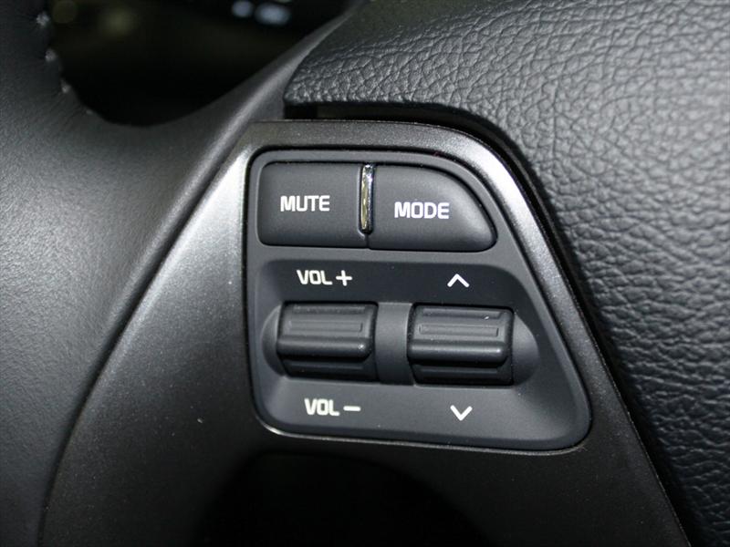 Nuevo Kia Cerato 2013 en el Salón del Automóvil