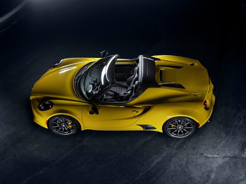 Alfa Romeo 4C Spider 2015