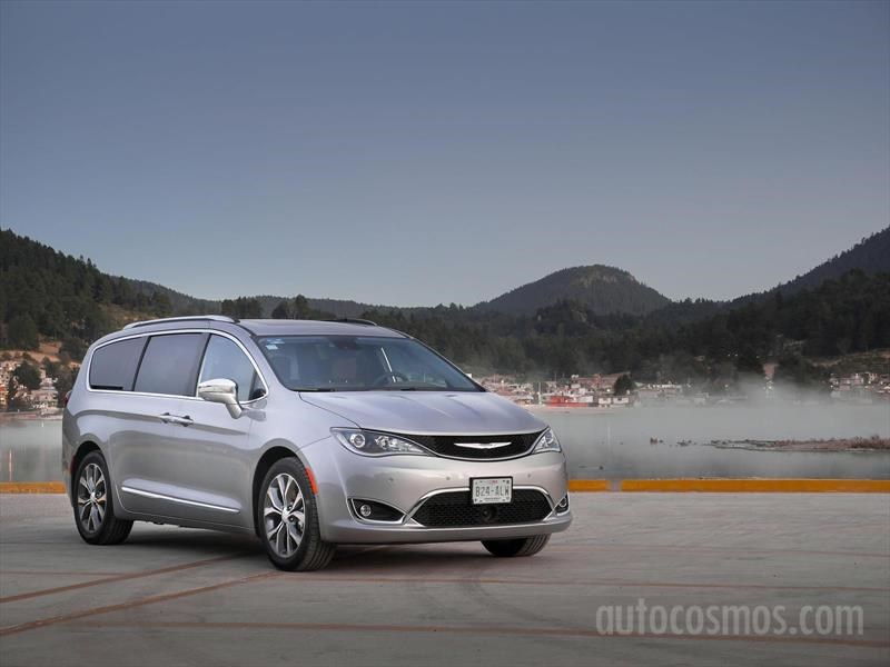 Chrysler Pacifica 2017