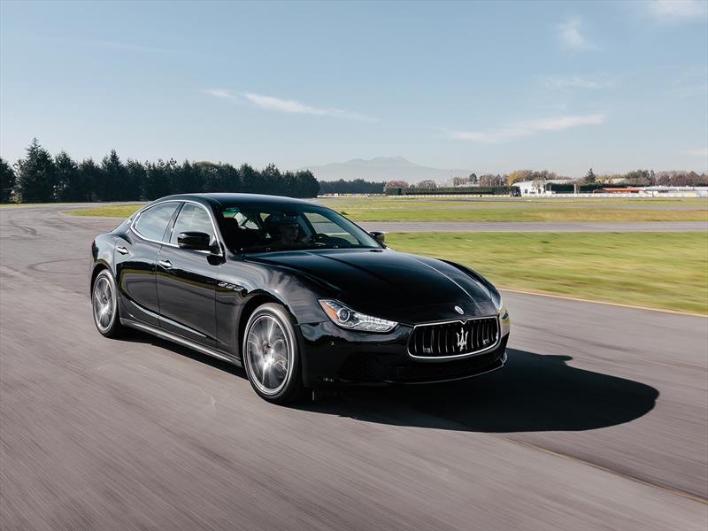 Maserati Ghibli S en pista