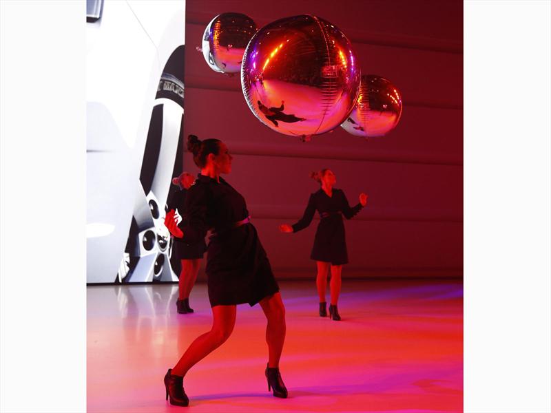 Las chicas del Salón de París 2012