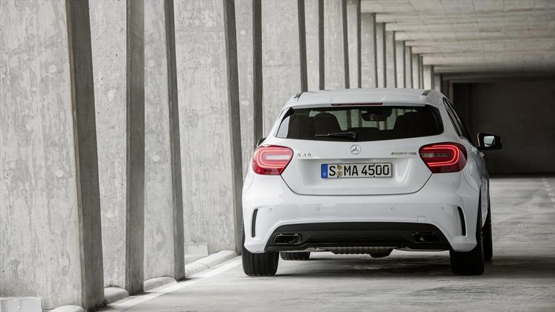 Mercedes-Benz A45 AMG 2014