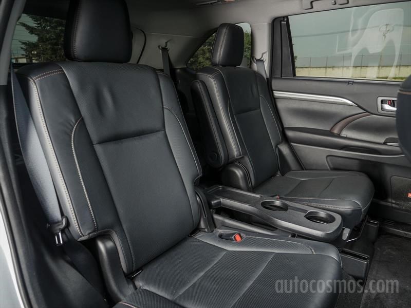 Toyota Highlander 2017