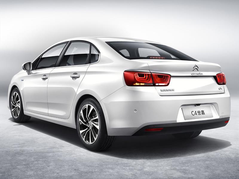 Nuevo C4 Sedán chino