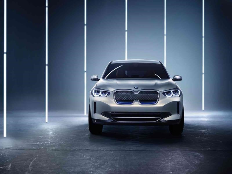 BMW Concept iX3