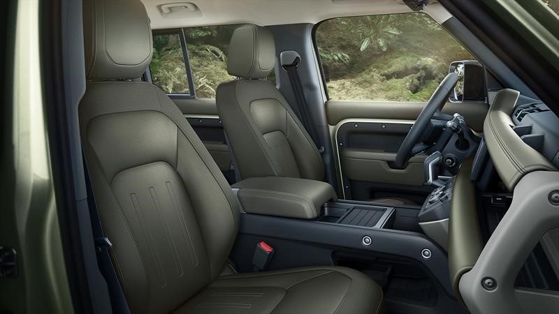Land Rover Defender 2020