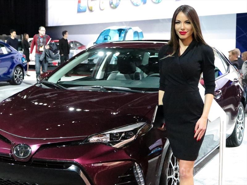 Las chicas del Salón de Detroit 2017