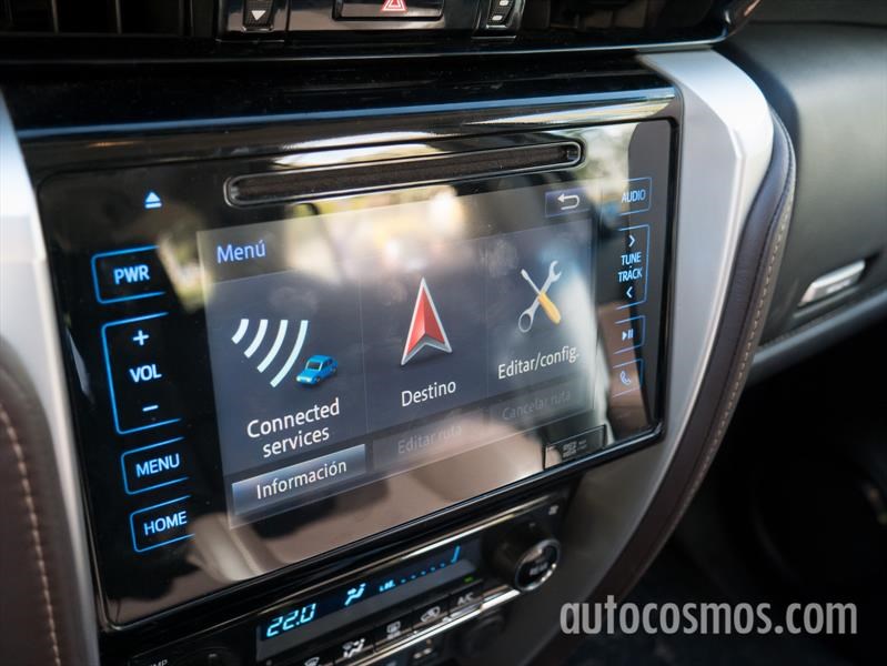 Nueva Toyota SW4 a prueba