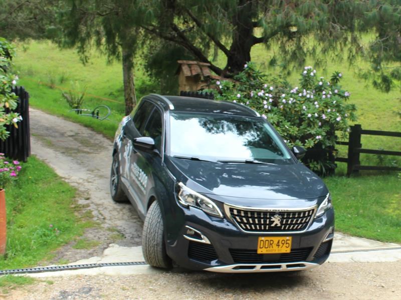 Test Drive Peugeot 3008