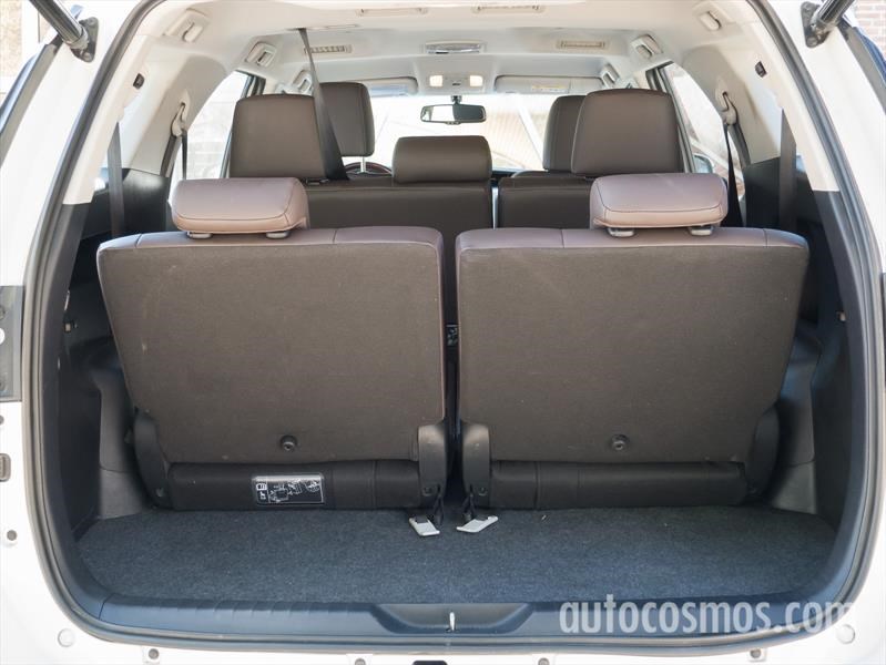 Nueva Toyota SW4 a prueba