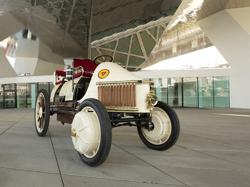 Semper Vivus Lohner-Porsche 1899