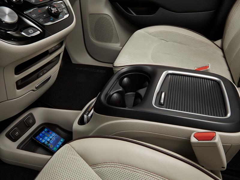 Chrysler Pacifica 2017
