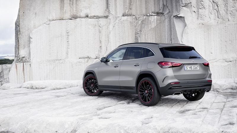 Mercedes Benz GLA 2021