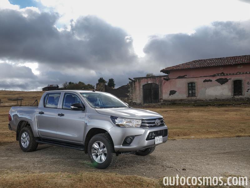 Nissan NP300 vs Toyota Hilux vs Mitsubishi L200