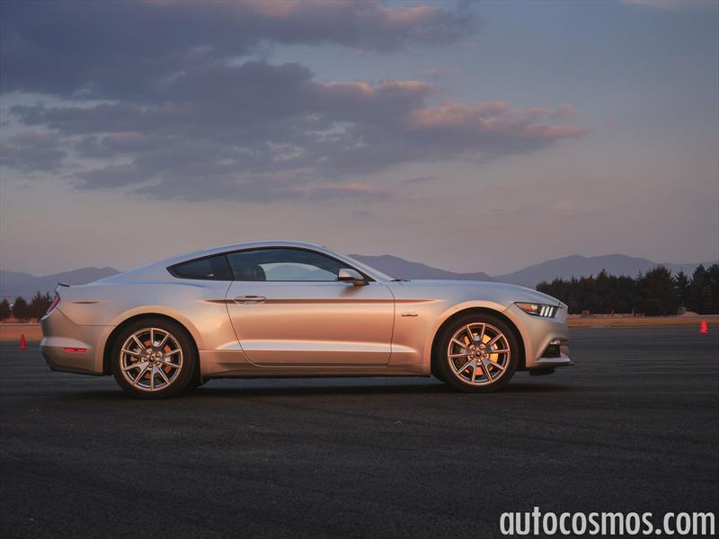 Comparativa: Mustang vs Camaro vs Challenger