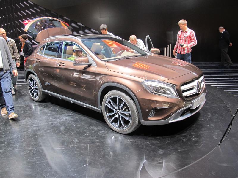 Mercedes-Benz GLA 2015