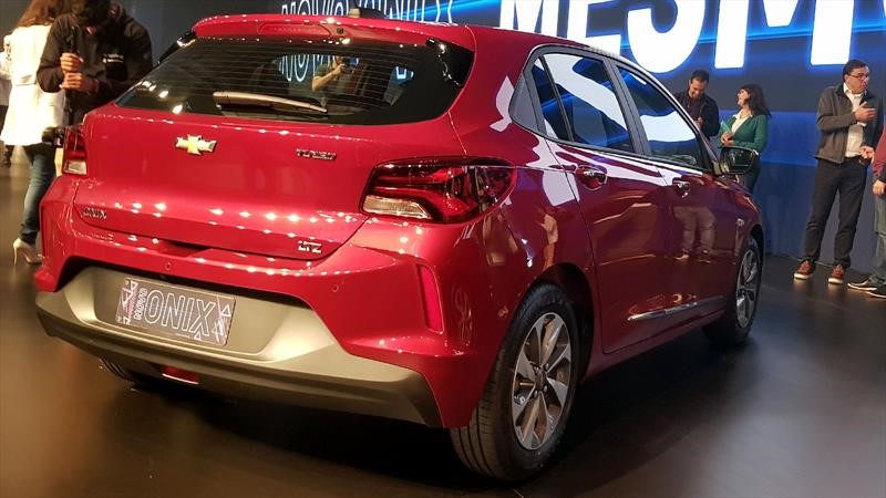 Chevrolet Onix y Onix Plus lanzamiento en Brasil