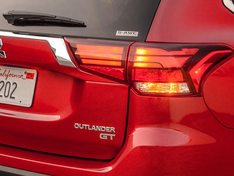 Mitsubishi Outlander 2016