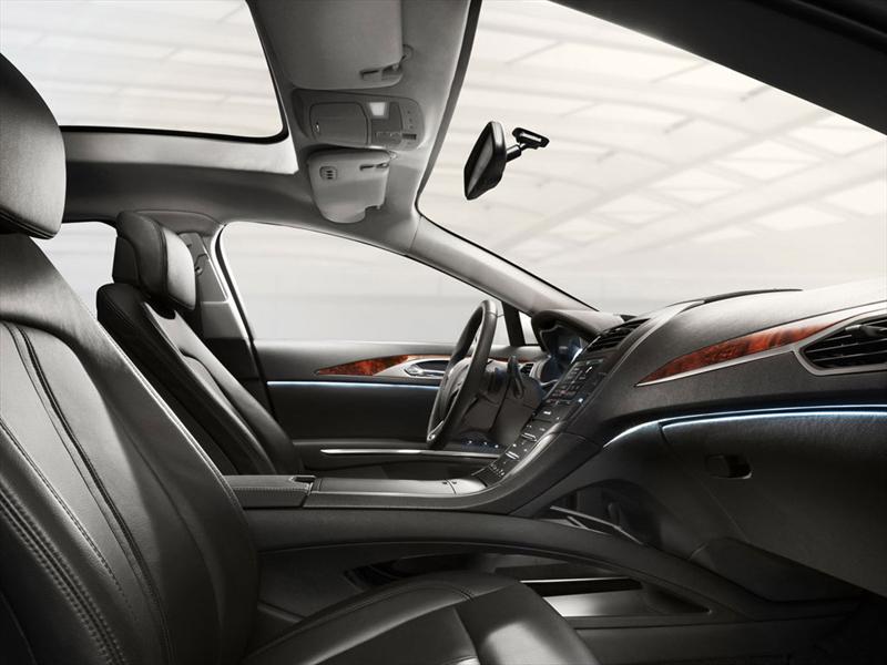 Lincoln MKZ 2013 en Nueva York 2012